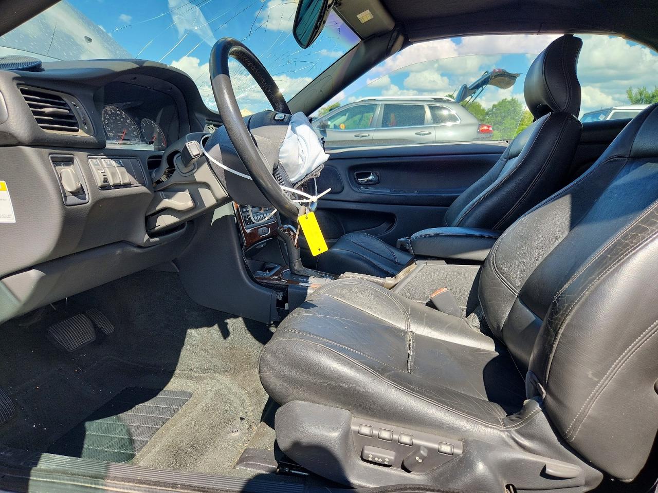 2003 VOLVO C70