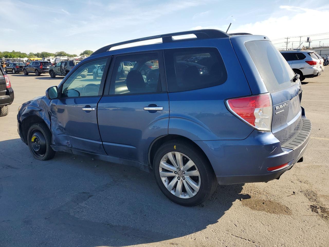 2011 SUBARU FORESTER