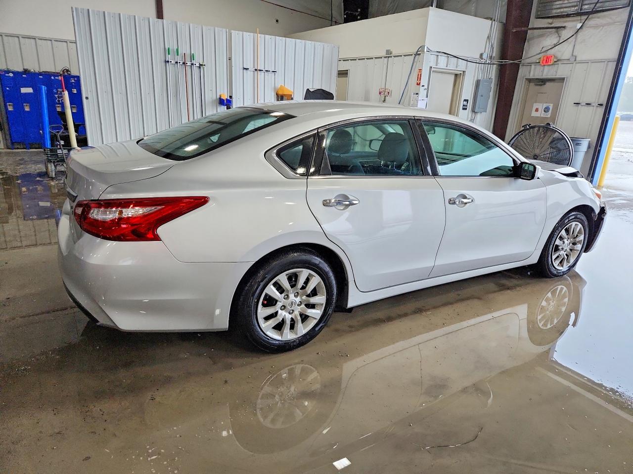 2017 NISSAN ALTIMA