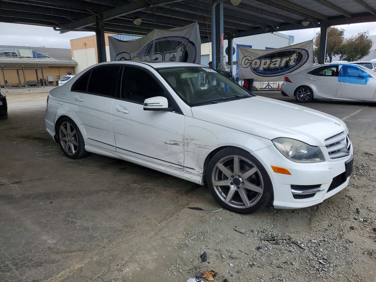 2014 MERCEDES-BENZ C-CLASS