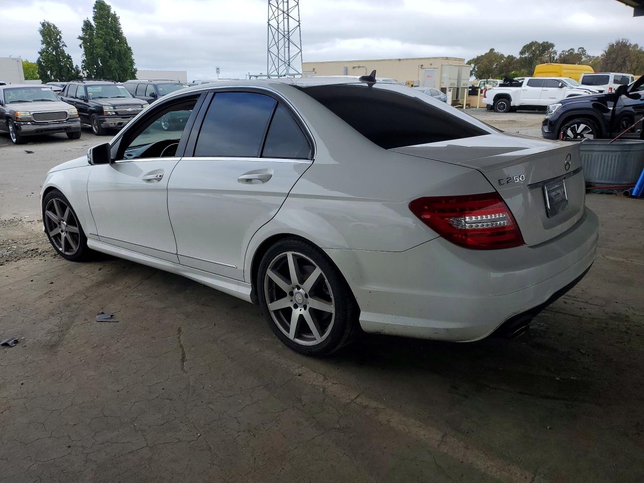 2014 MERCEDES-BENZ C-CLASS