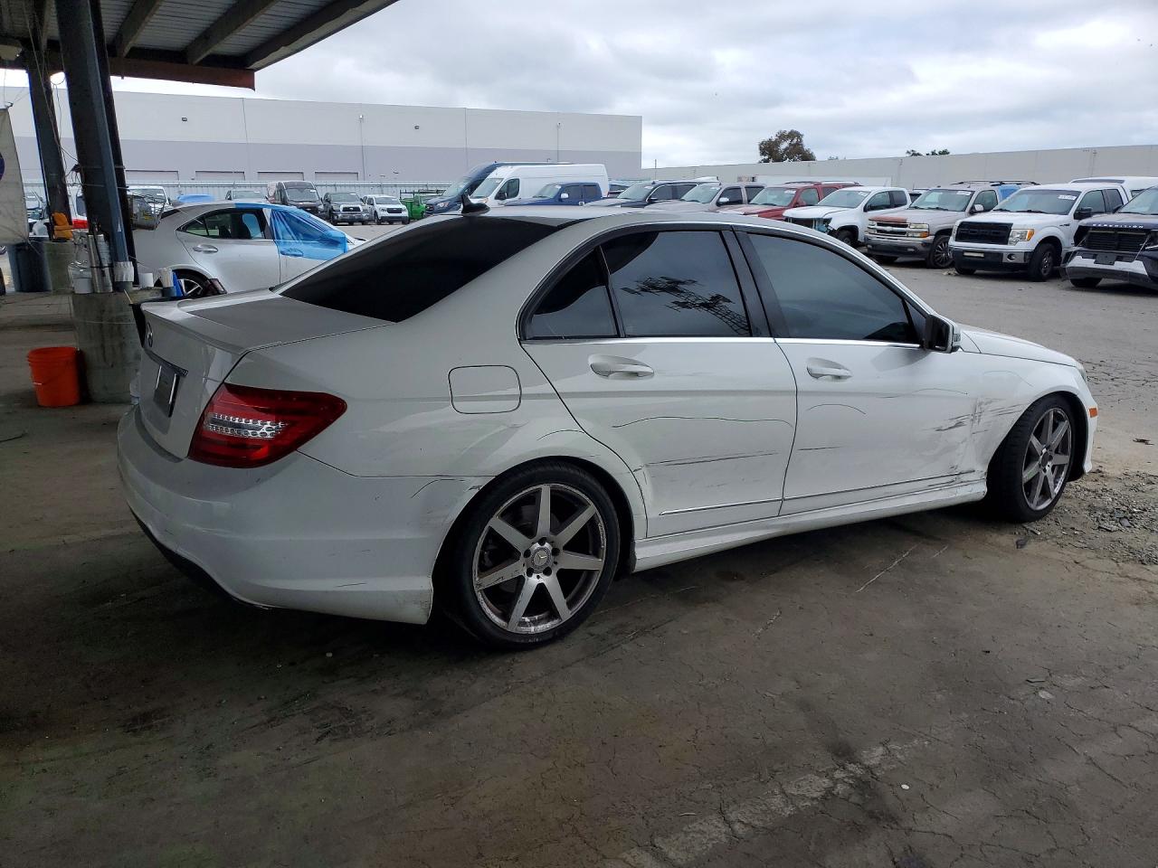 2014 MERCEDES-BENZ C-CLASS
