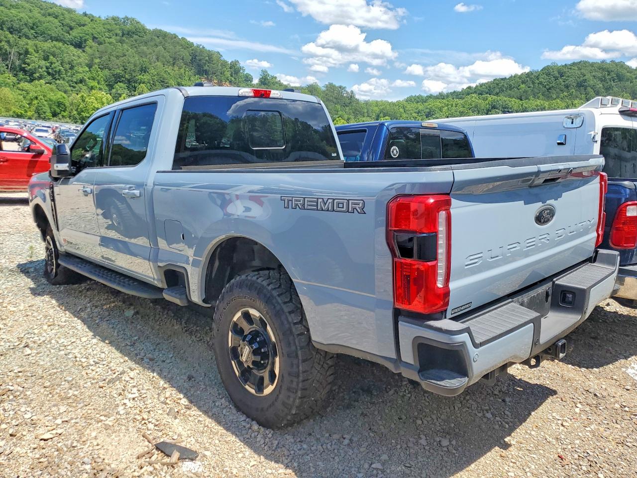 2025 FORD F350
