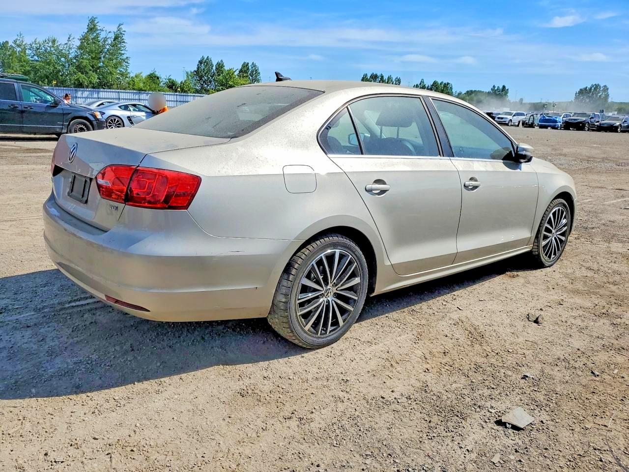 2014 VOLKSWAGEN JETTA