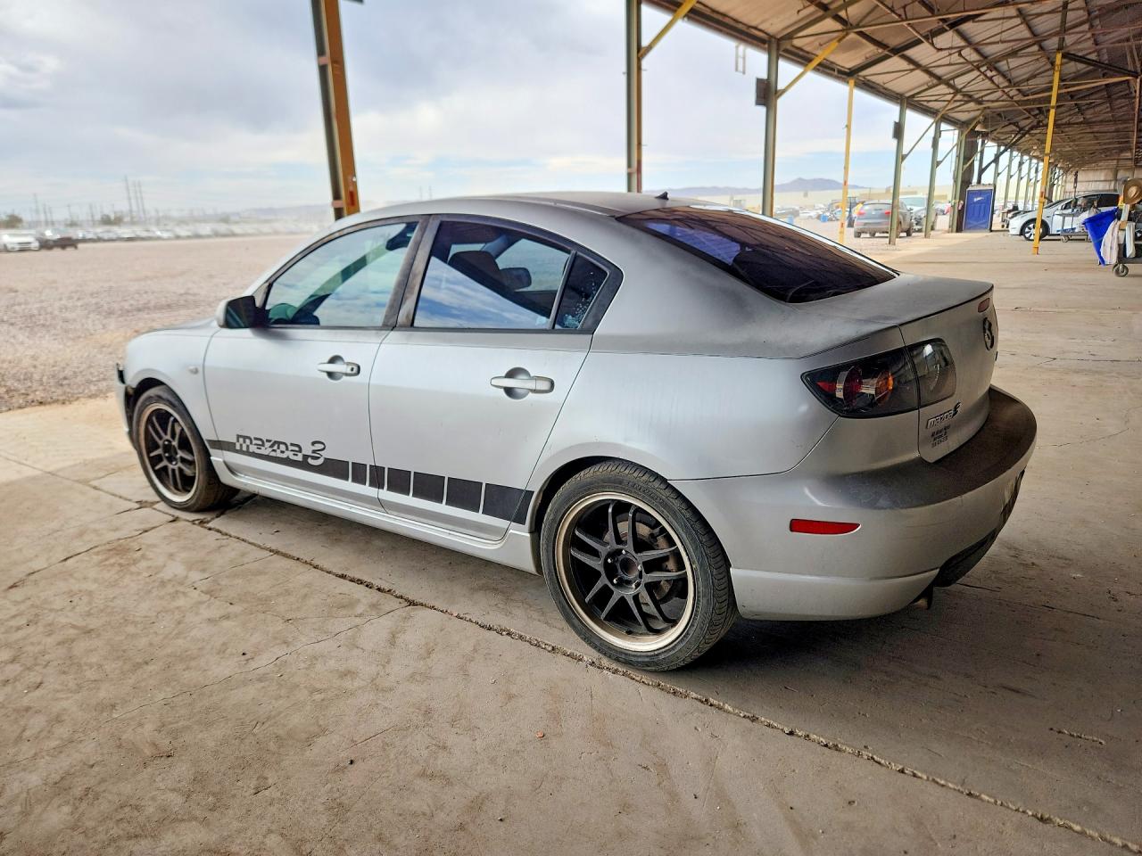 2005 MAZDA MAZDA3