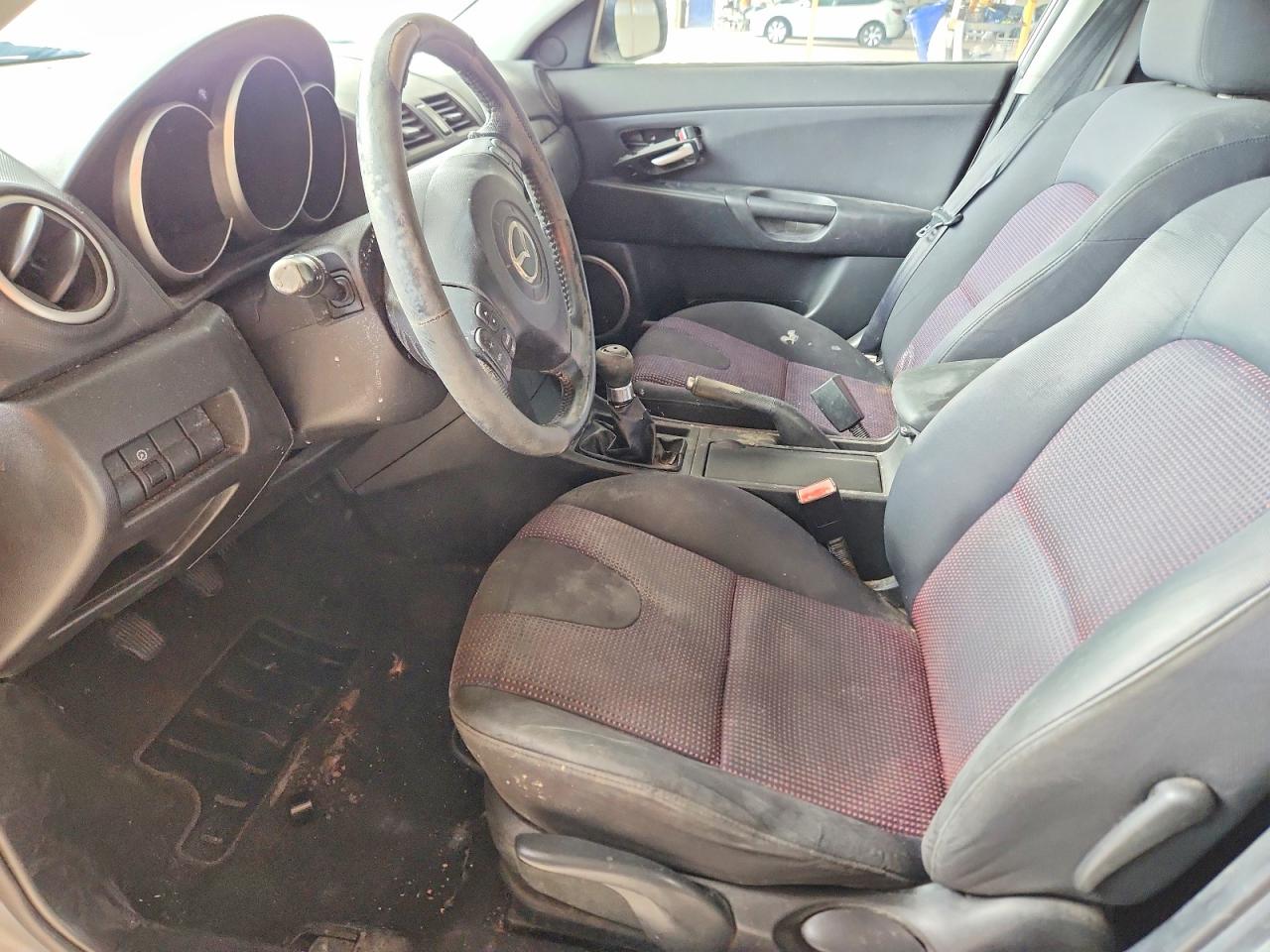 2005 MAZDA MAZDA3