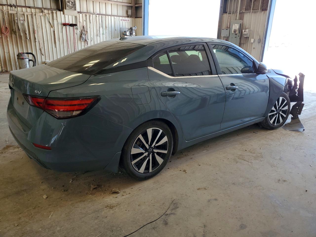 2024 NISSAN SENTRA