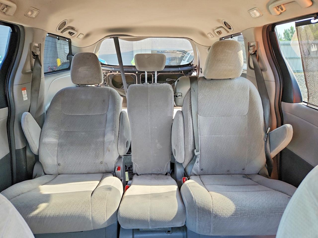2015 TOYOTA SIENNA