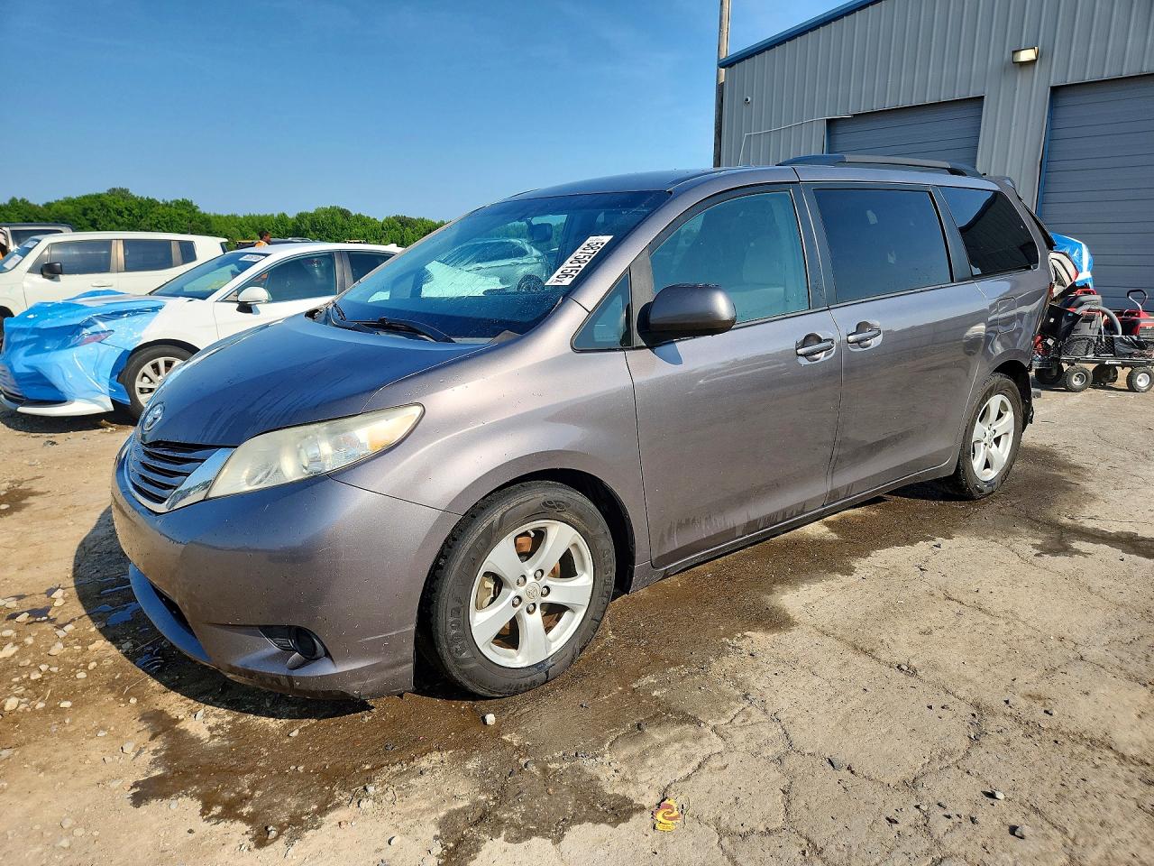 2015 TOYOTA SIENNA