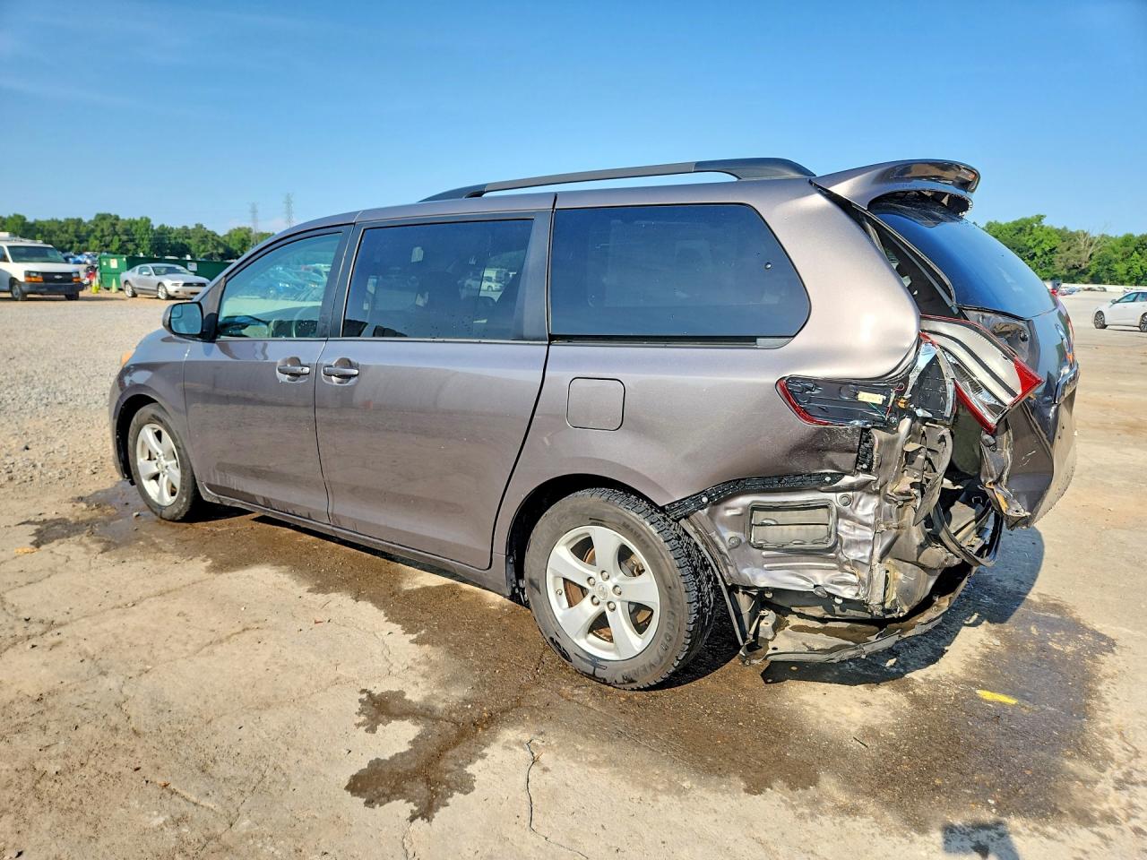 2015 TOYOTA SIENNA