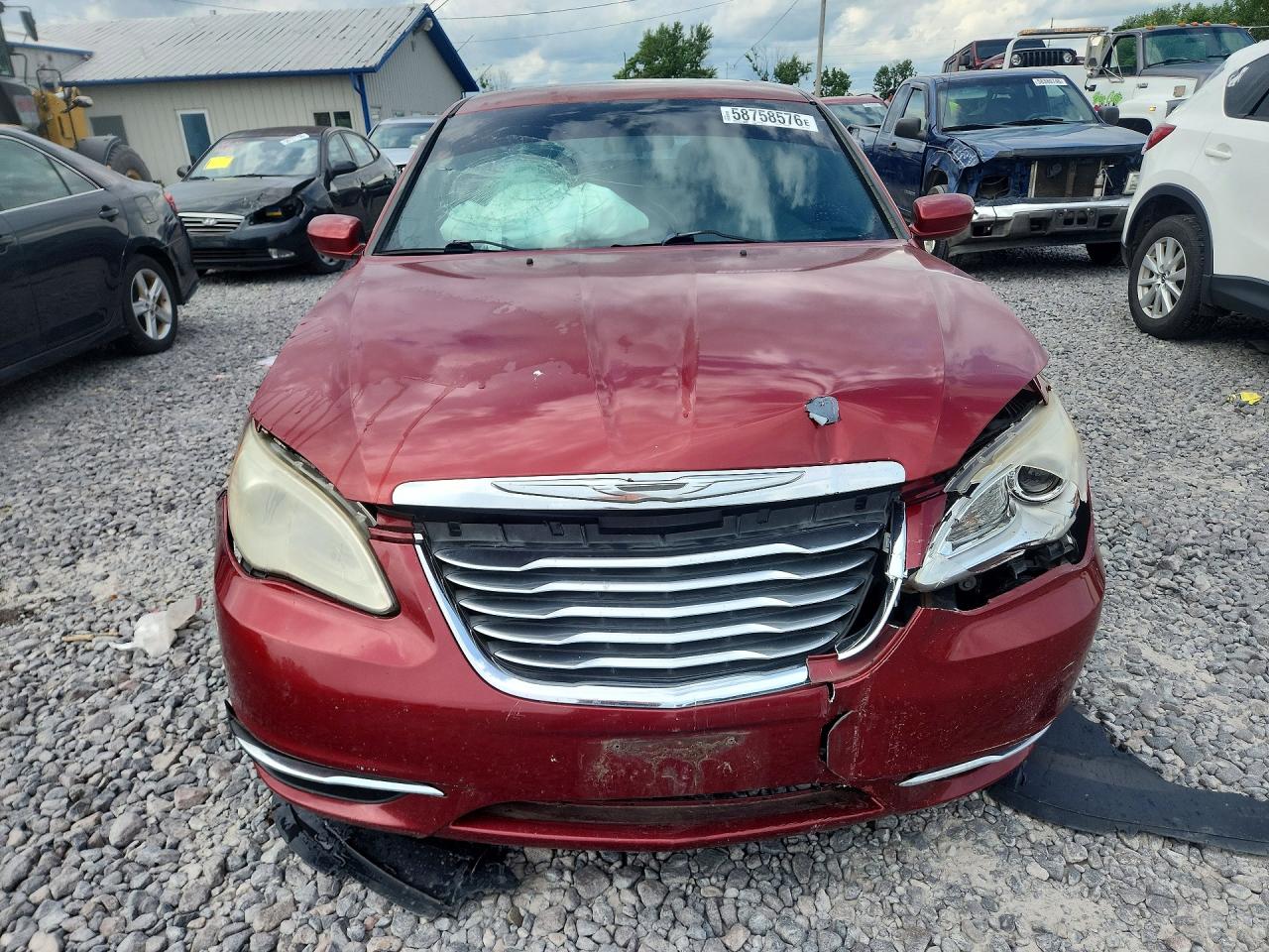 2011 CHRYSLER 200
