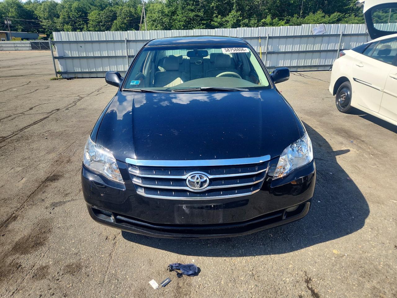 2006 TOYOTA AVALON