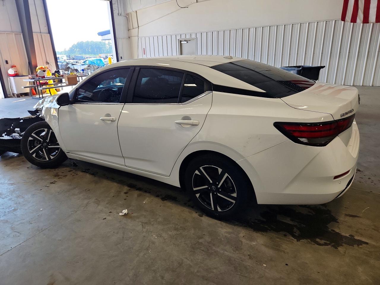 2024 NISSAN SENTRA