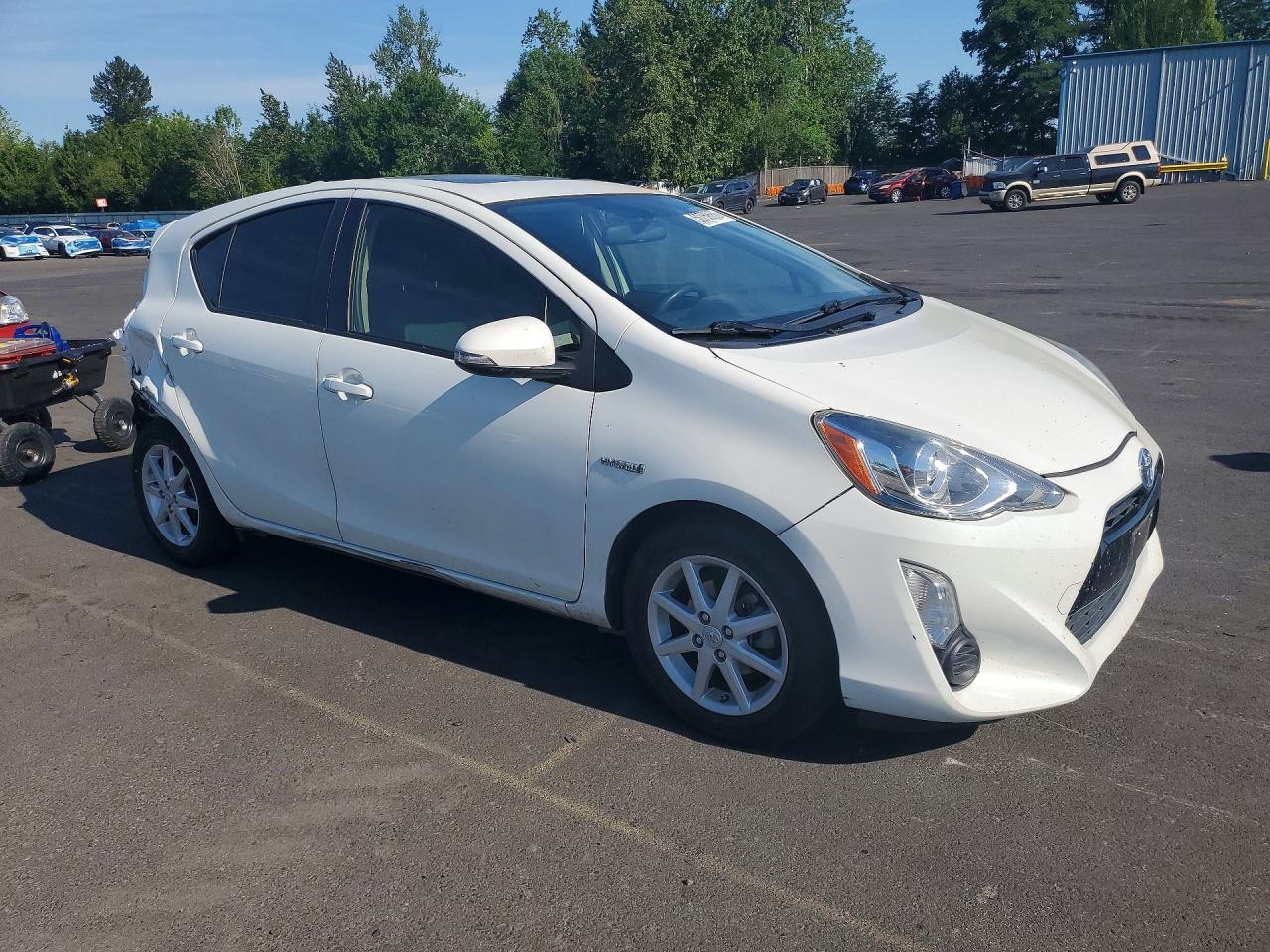 2015 TOYOTA PRIUS