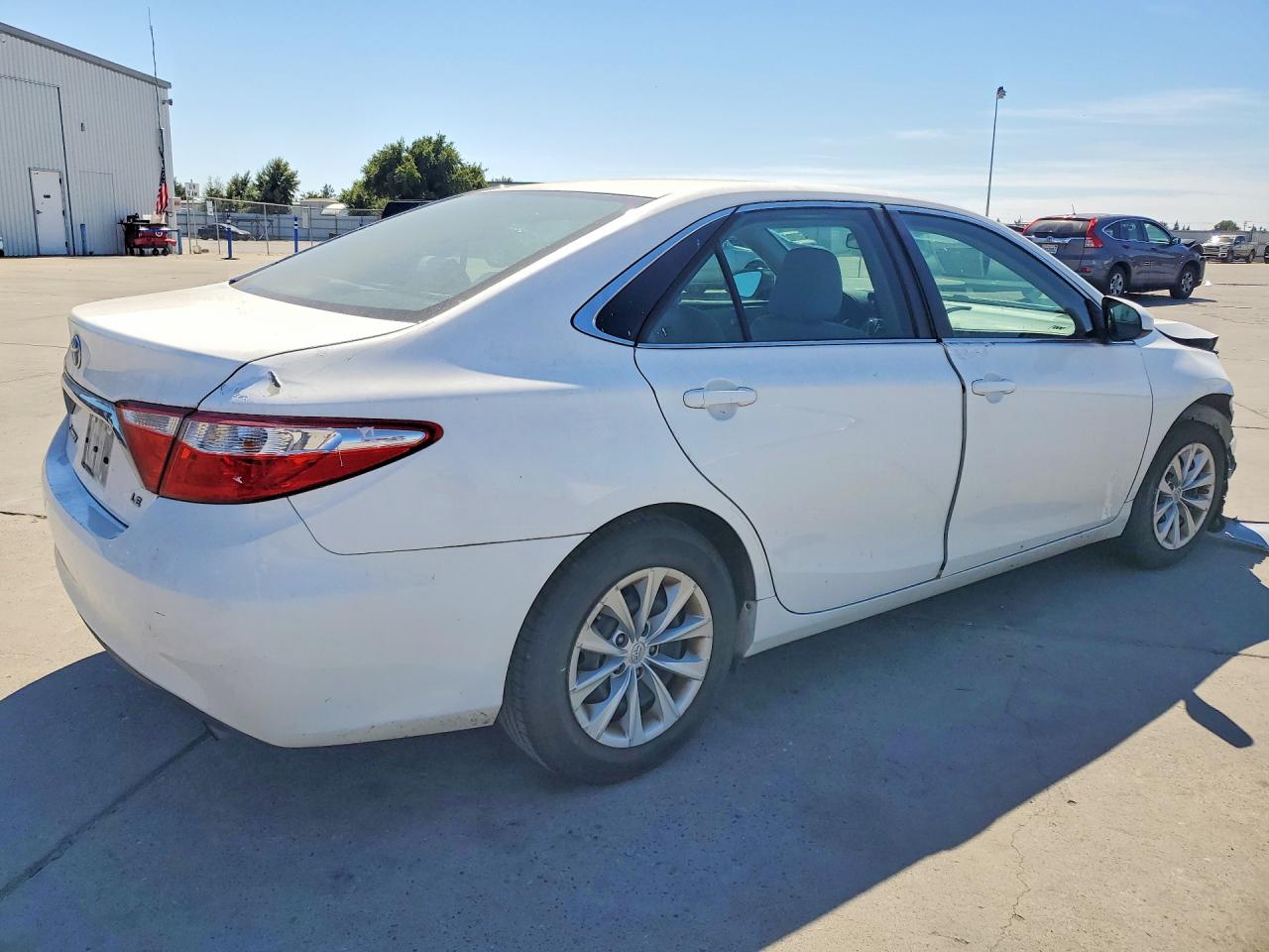 2015 TOYOTA CAMRY