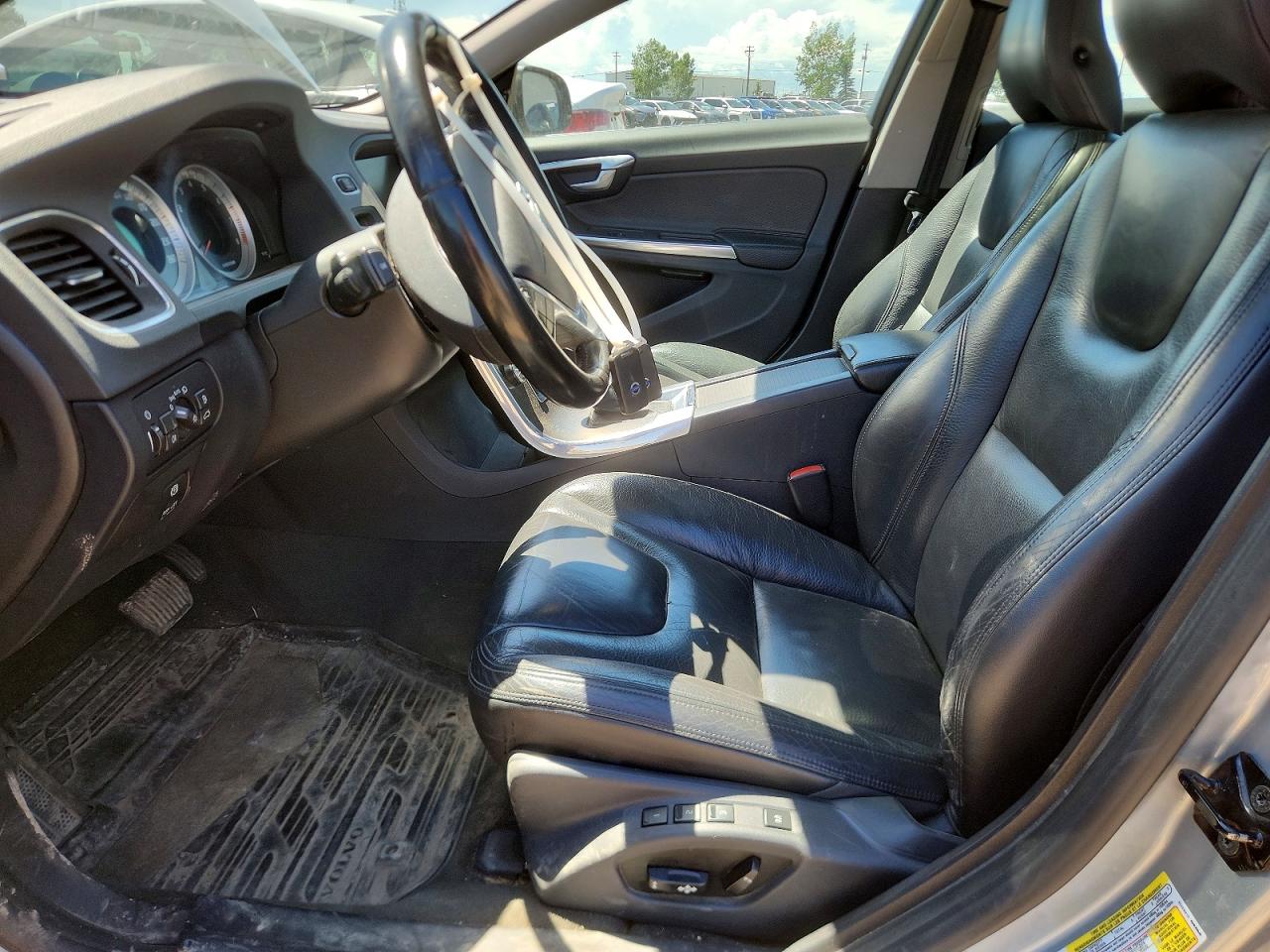 2013 VOLVO S60