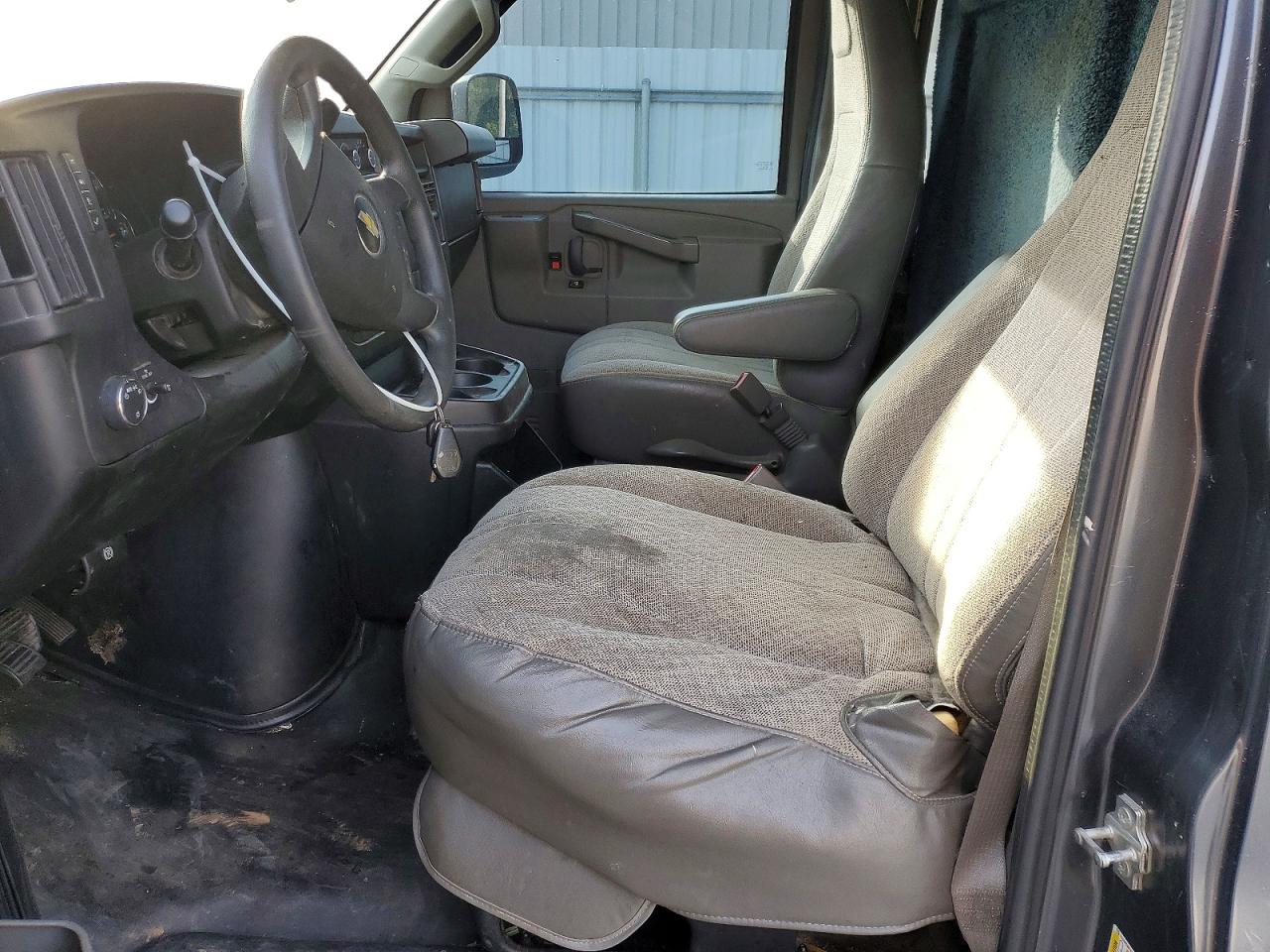 2017 CHEVROLET EXPRESS