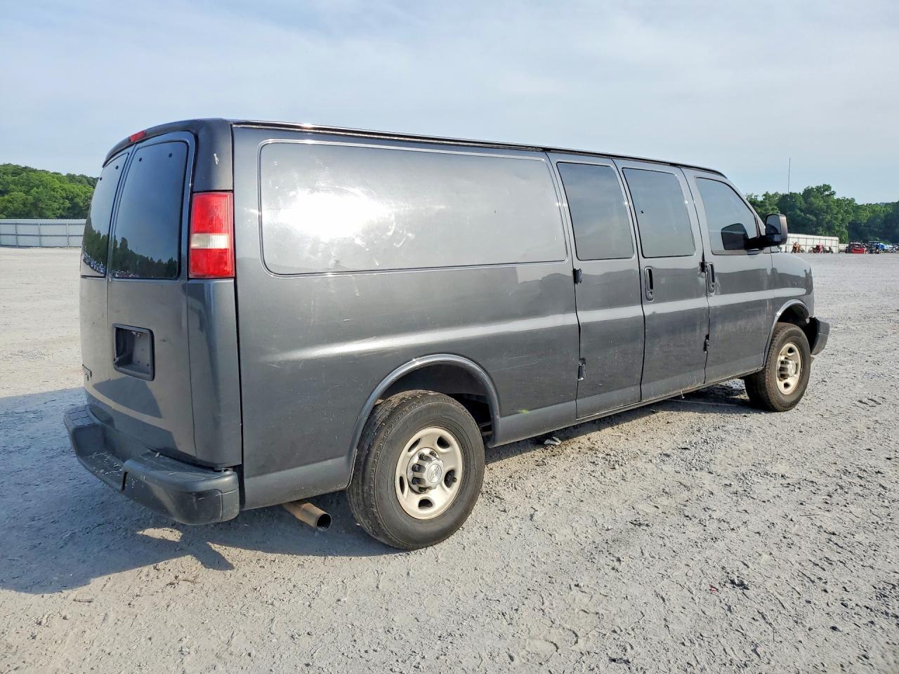 2017 CHEVROLET EXPRESS