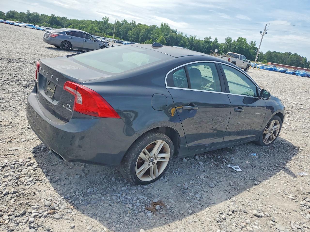 2014 VOLVO S60