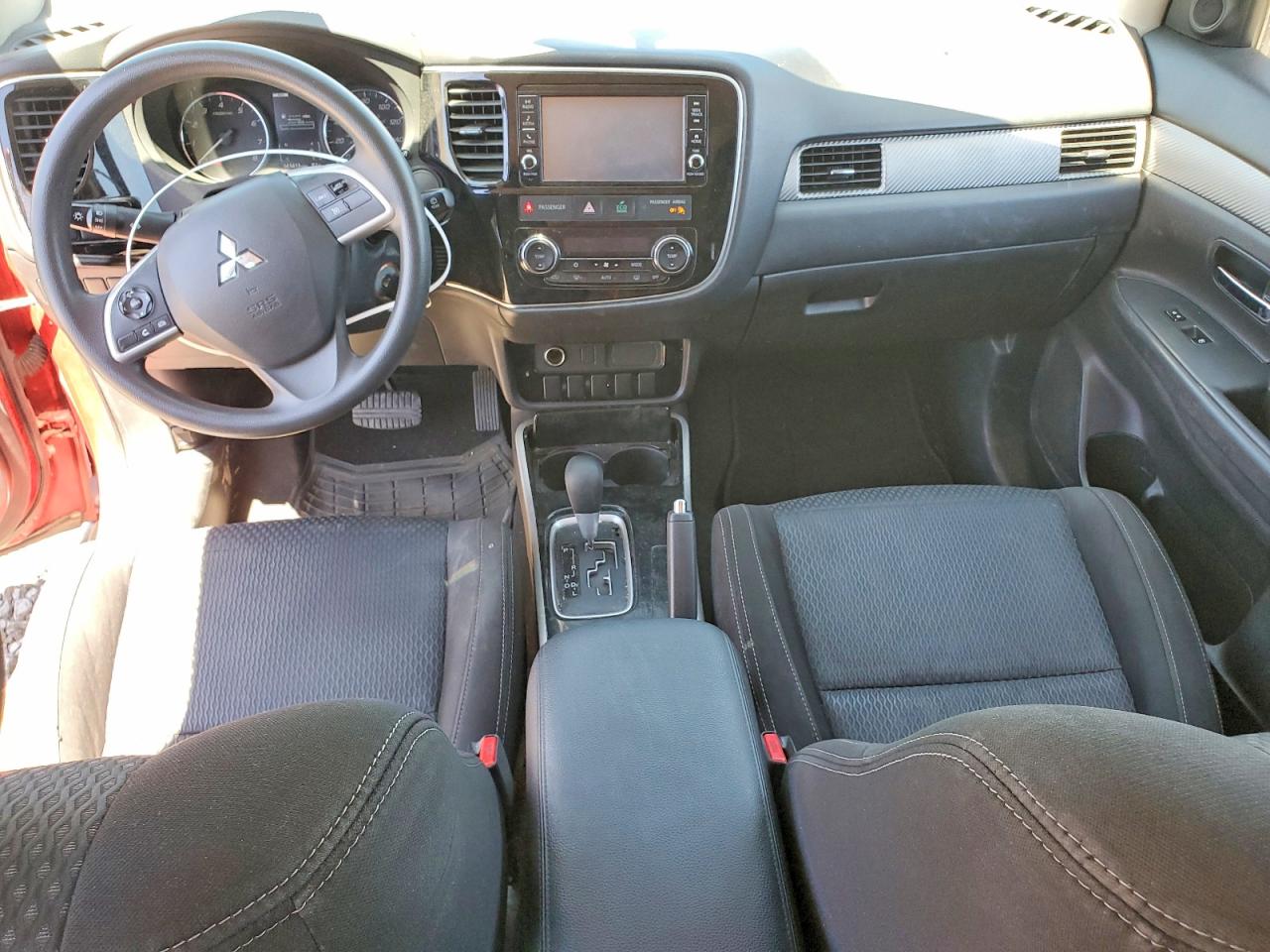 2018 MITSUBISHI OUTLANDER