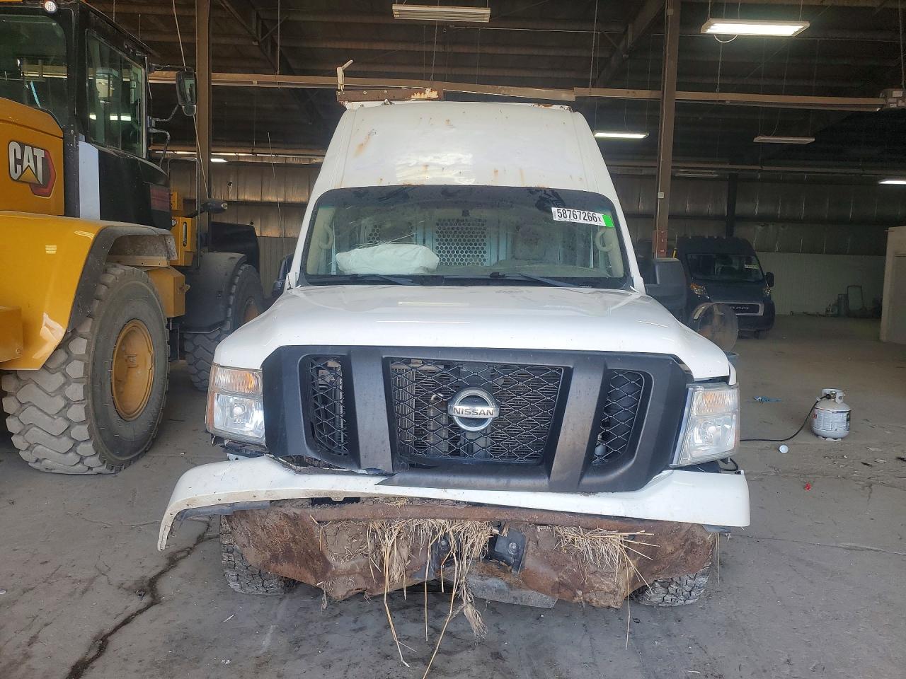 2017 NISSAN NV
