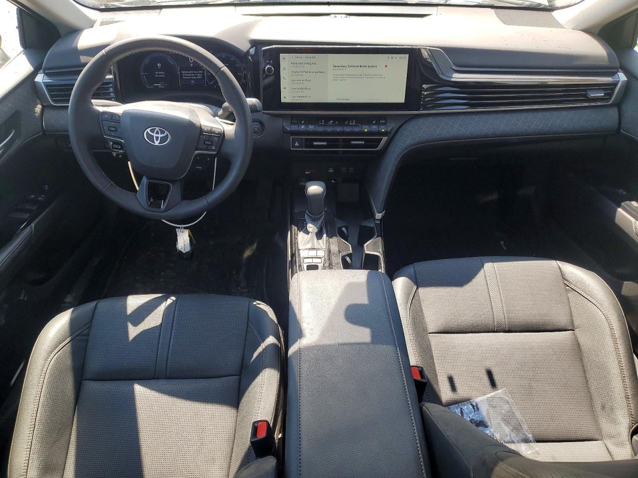 2025 TOYOTA CAMRY