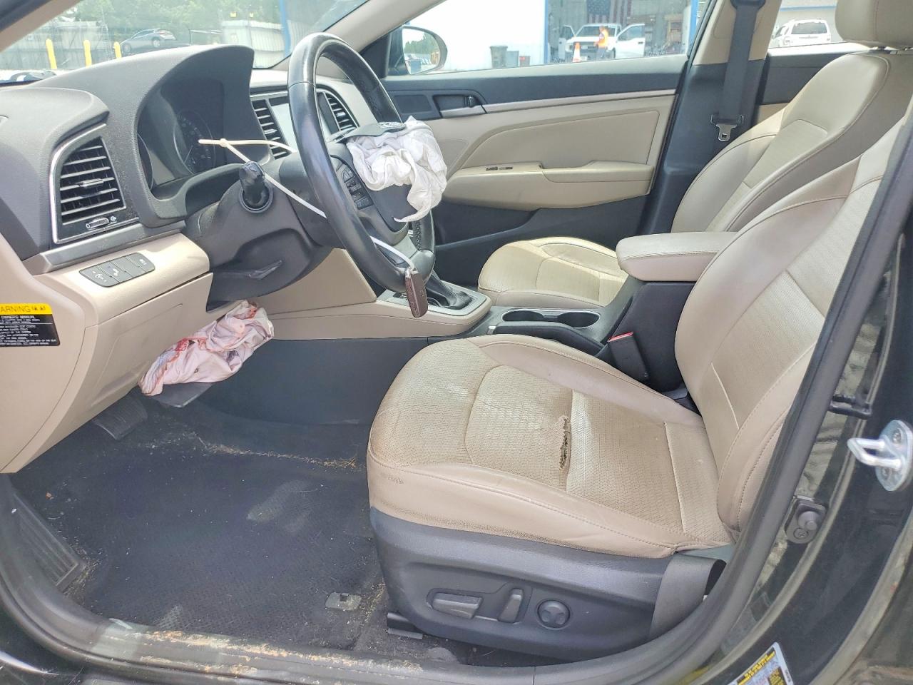2017 HYUNDAI ELANTRA
