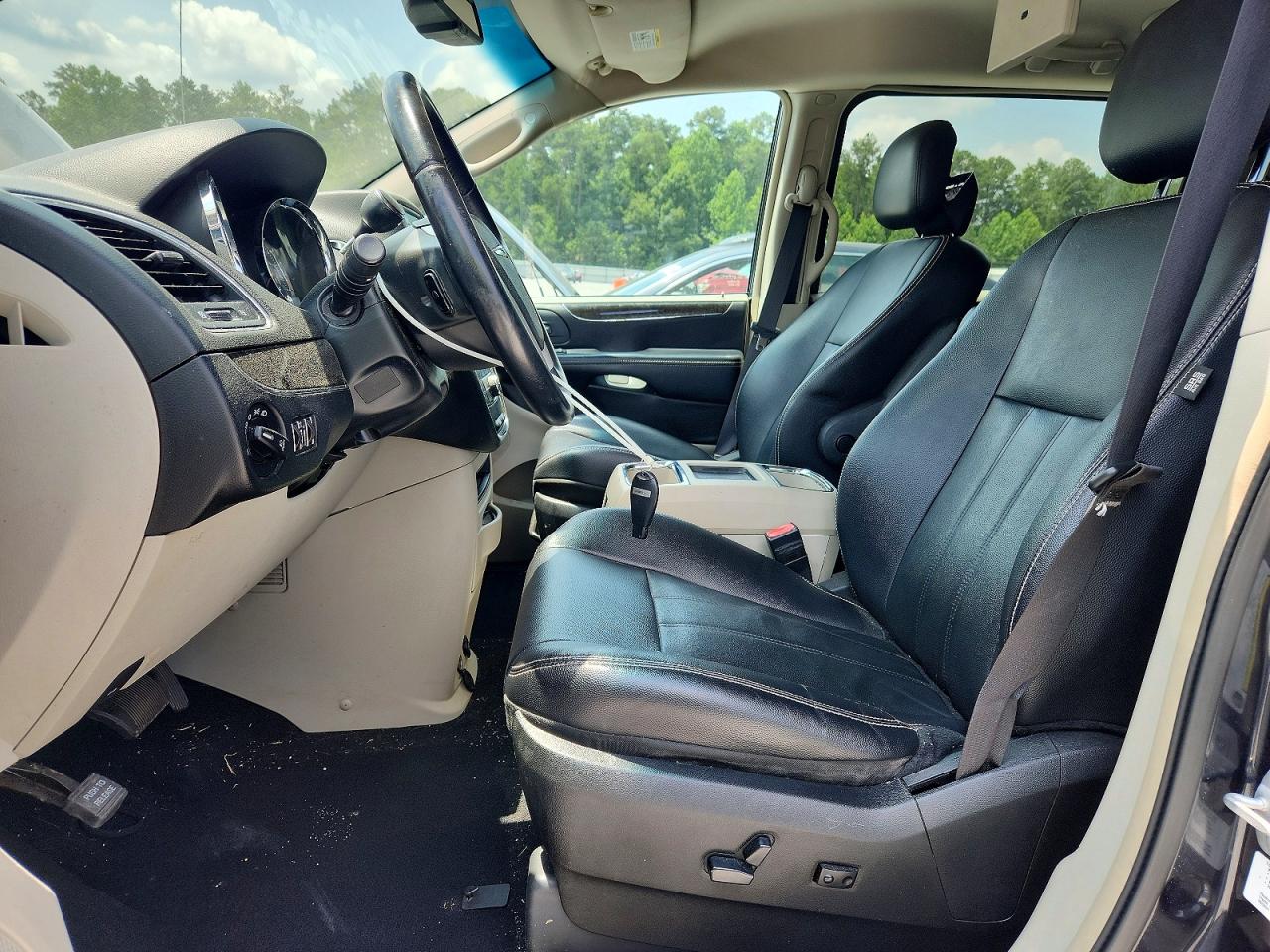 2014 CHRYSLER MINIVAN