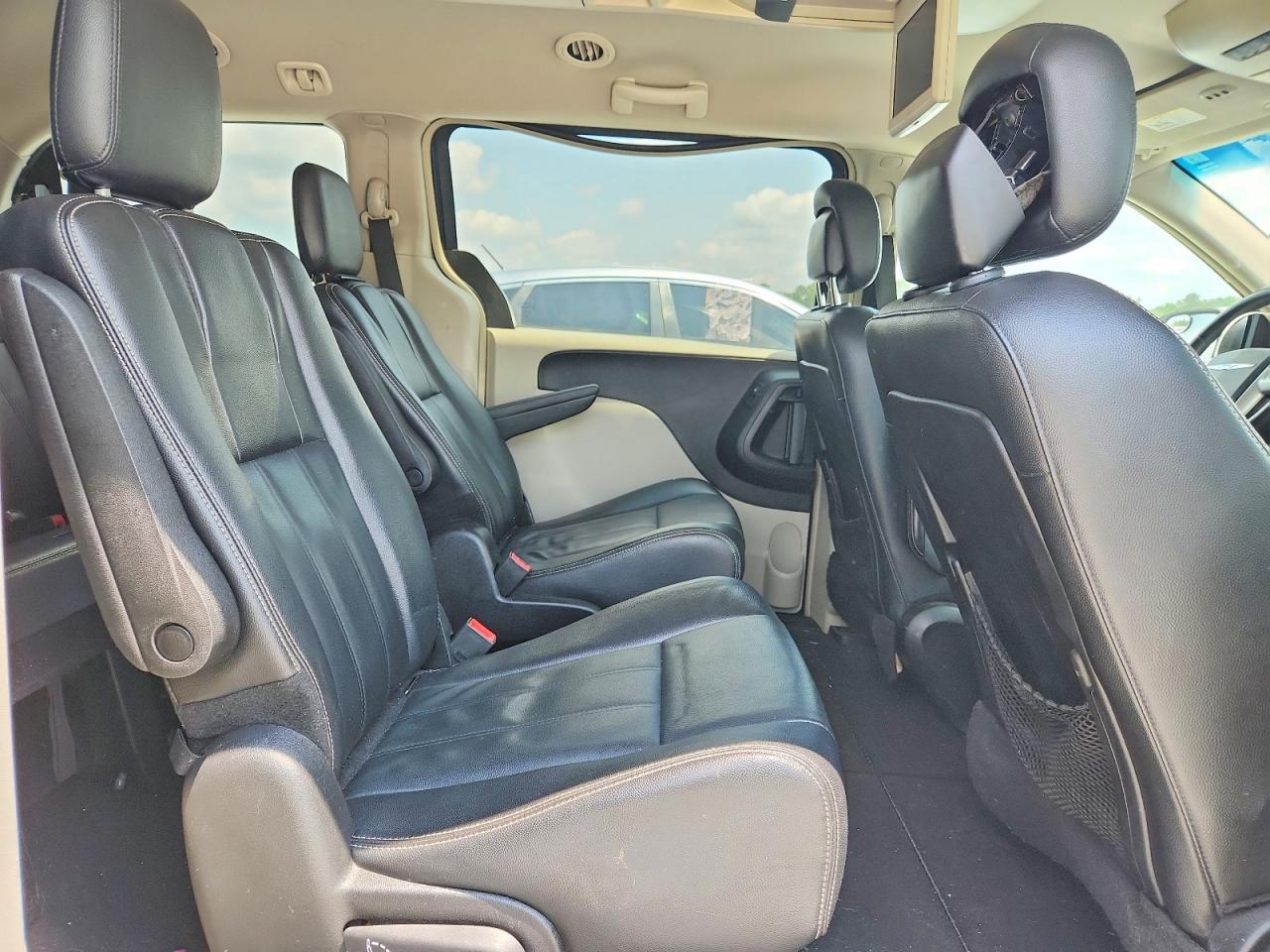 2014 CHRYSLER MINIVAN