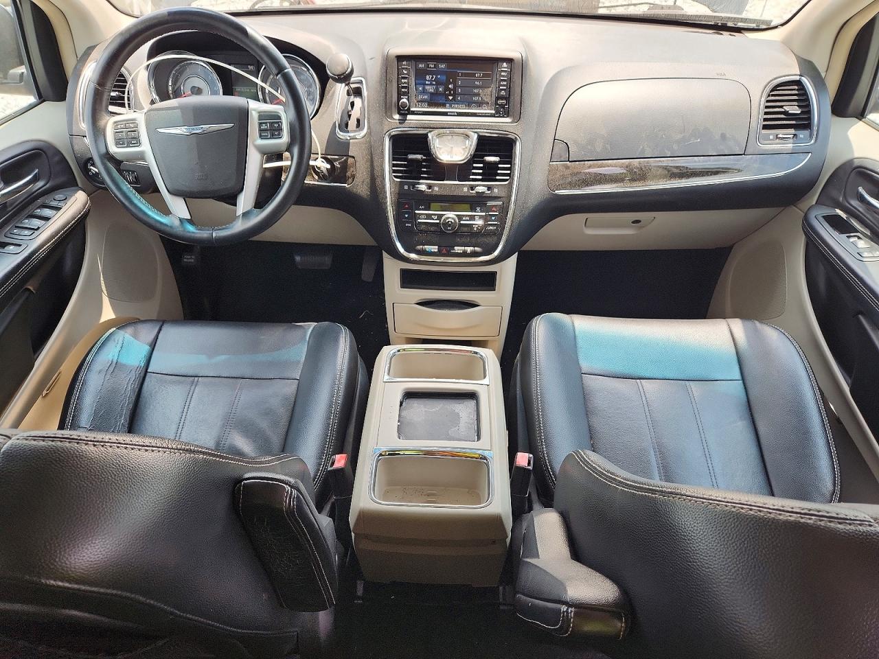 2014 CHRYSLER MINIVAN
