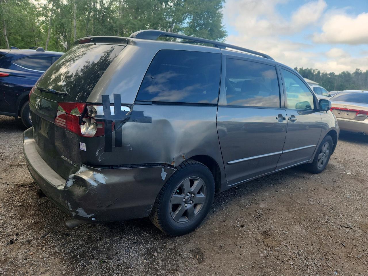 2005 TOYOTA SIENNA