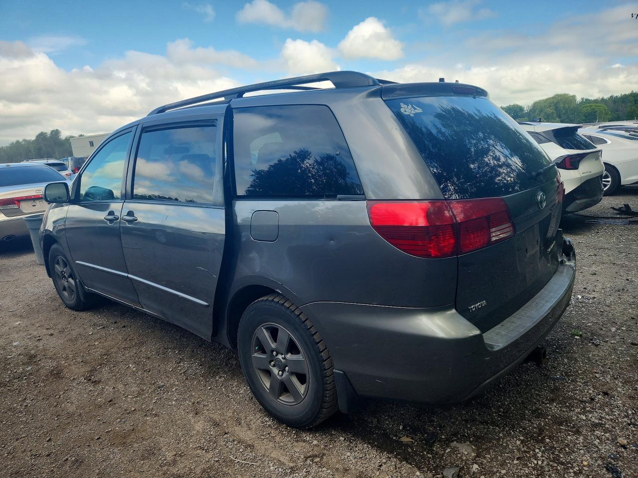 2005 TOYOTA SIENNA