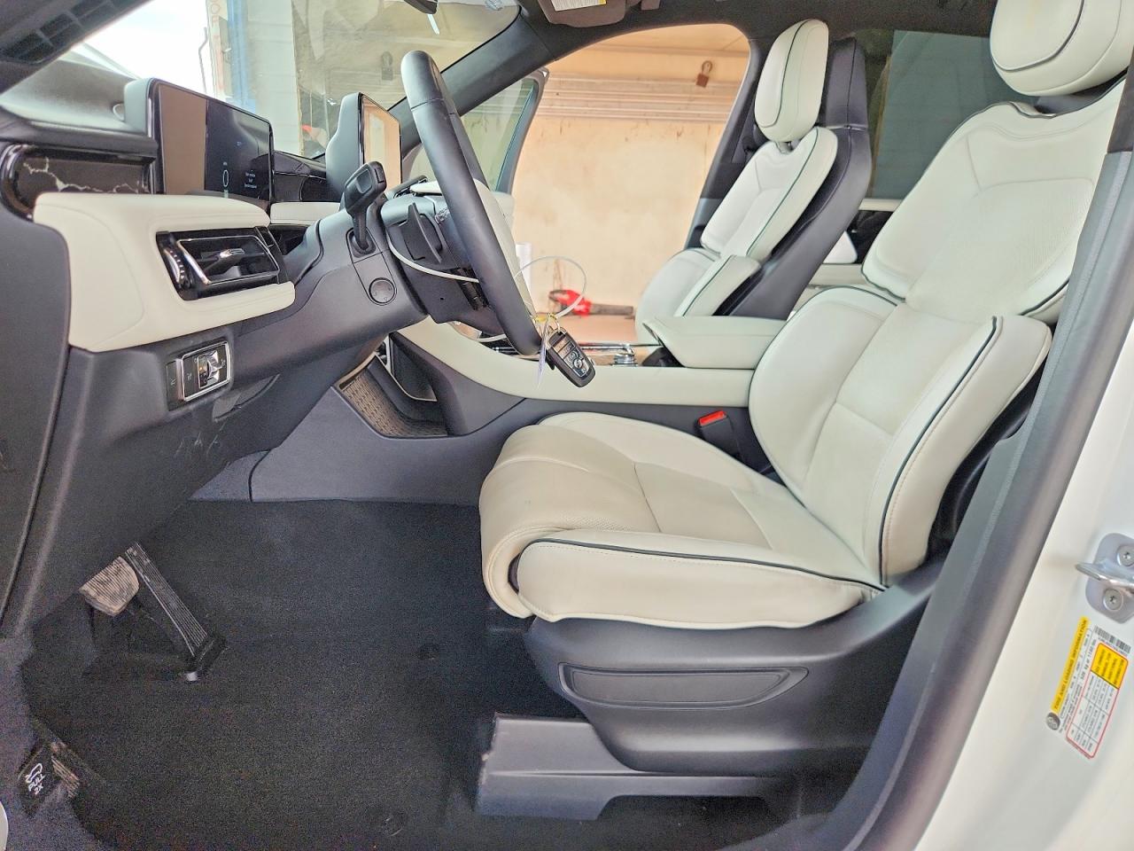 2025 LINCOLN AVIATOR