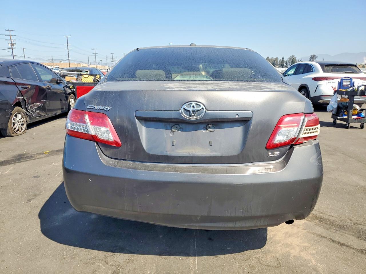 2011 TOYOTA CAMRY