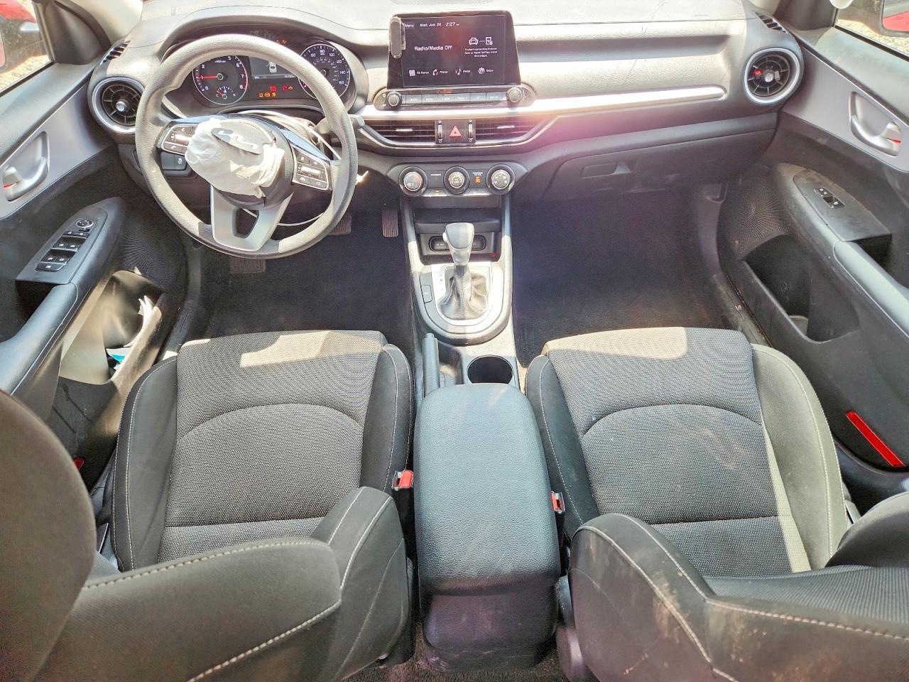 2024 KIA FORTE