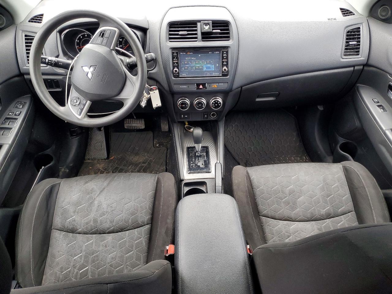 2020 MITSUBISHI OUTLANDER