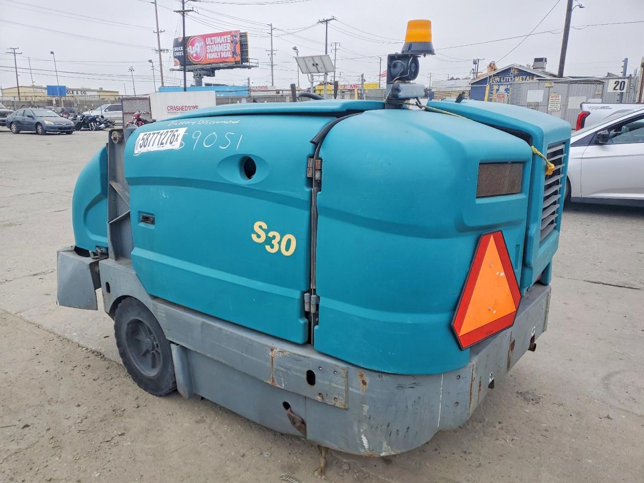 2013 TENNANT CONSTRUCTI