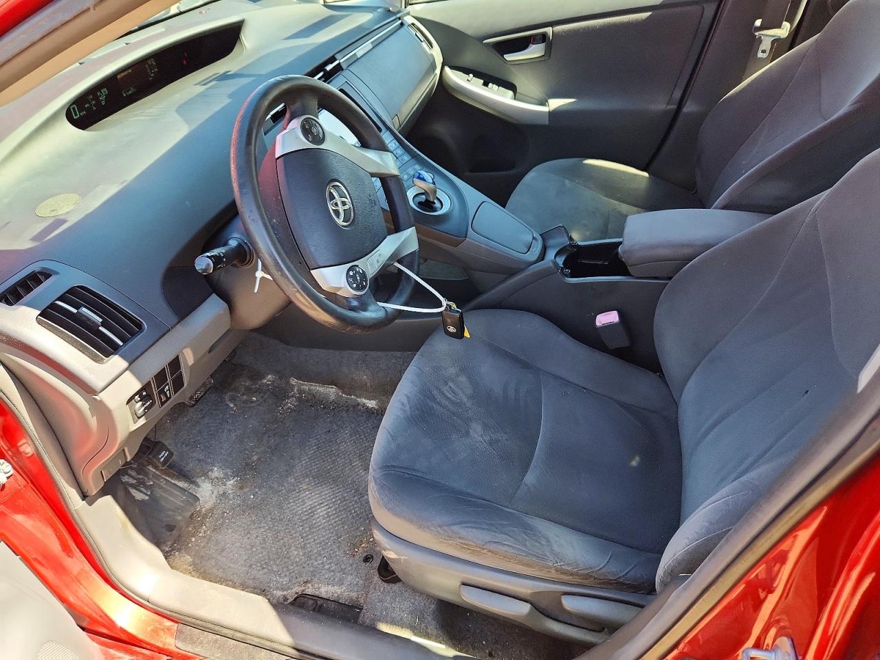 2011 TOYOTA PRIUS