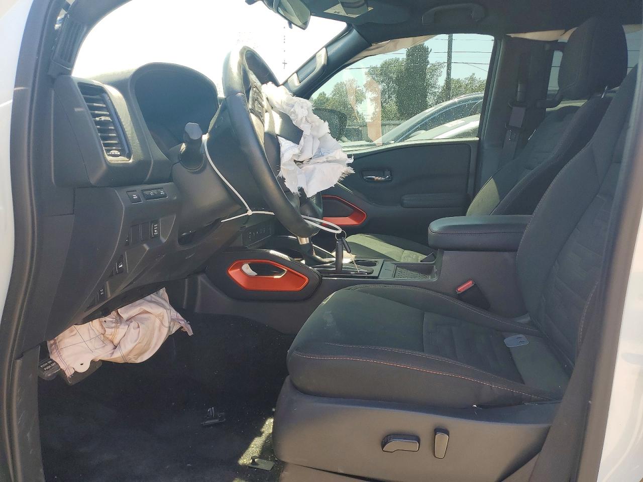 2023 NISSAN FRONTIER