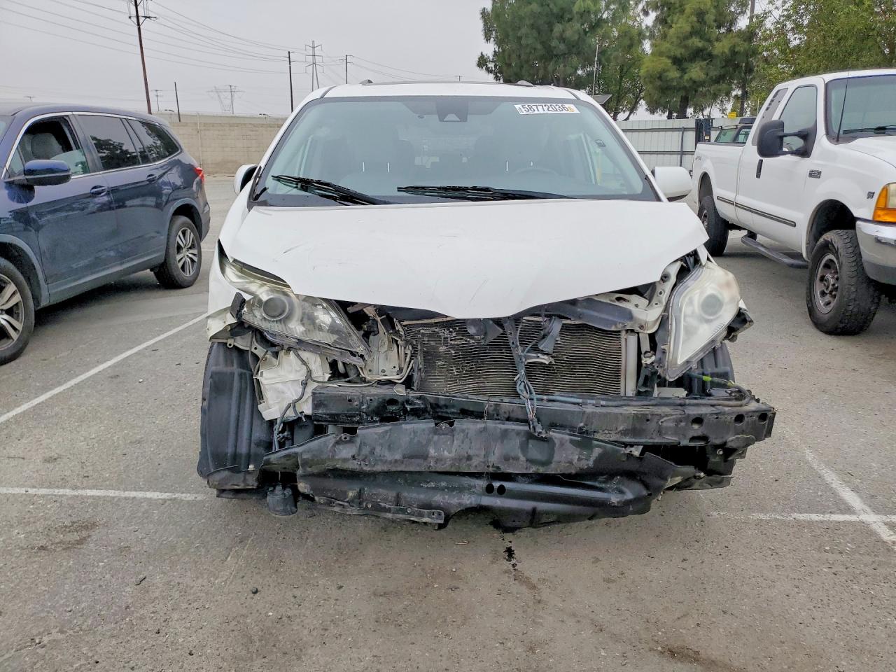 2019 TOYOTA SIENNA