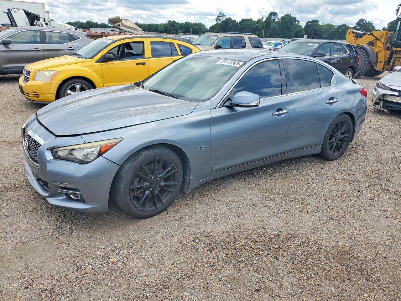 2015 INFINITI Q50