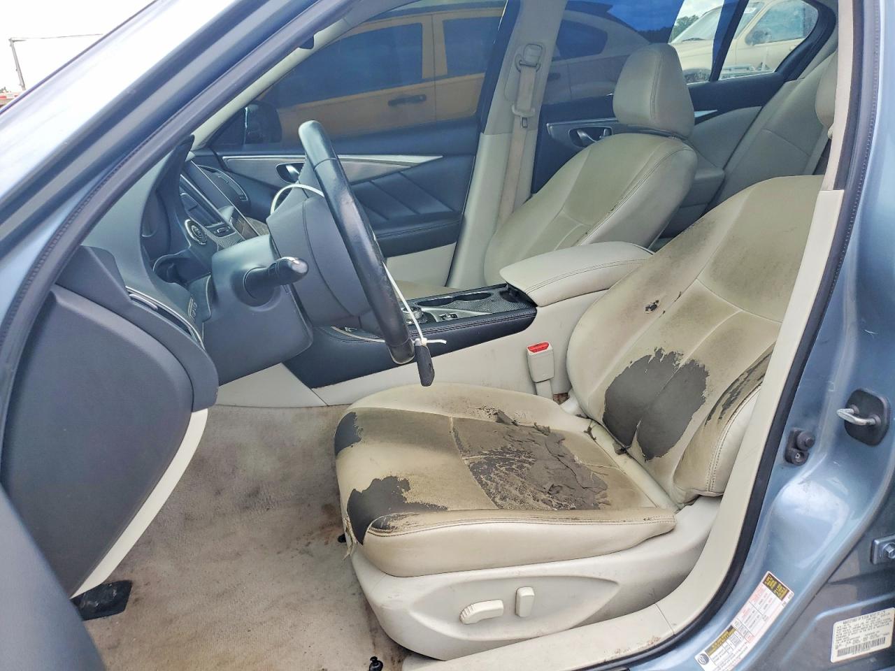 2015 INFINITI Q50