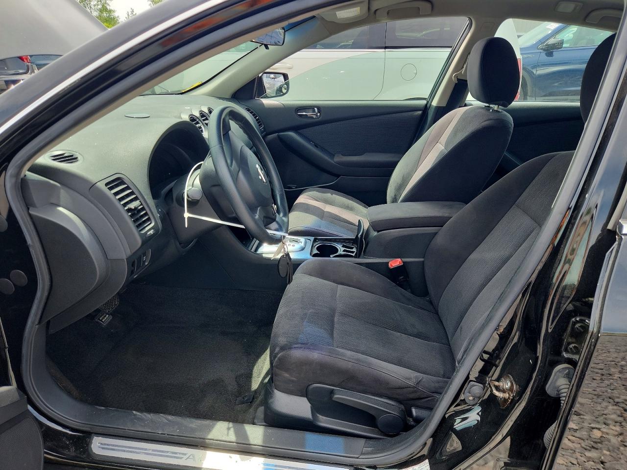 2010 NISSAN ALTIMA
