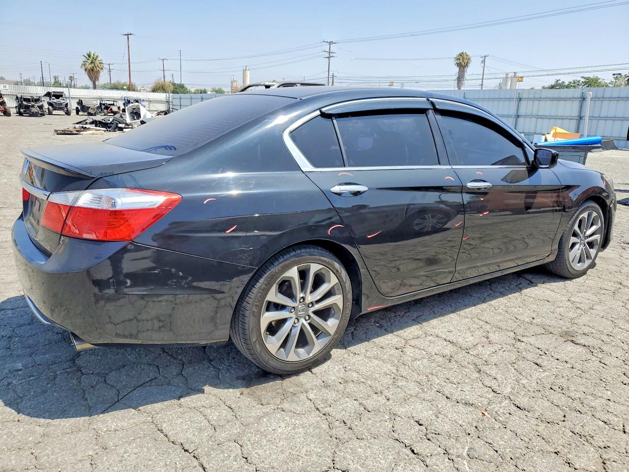 2015 HONDA ACCORD