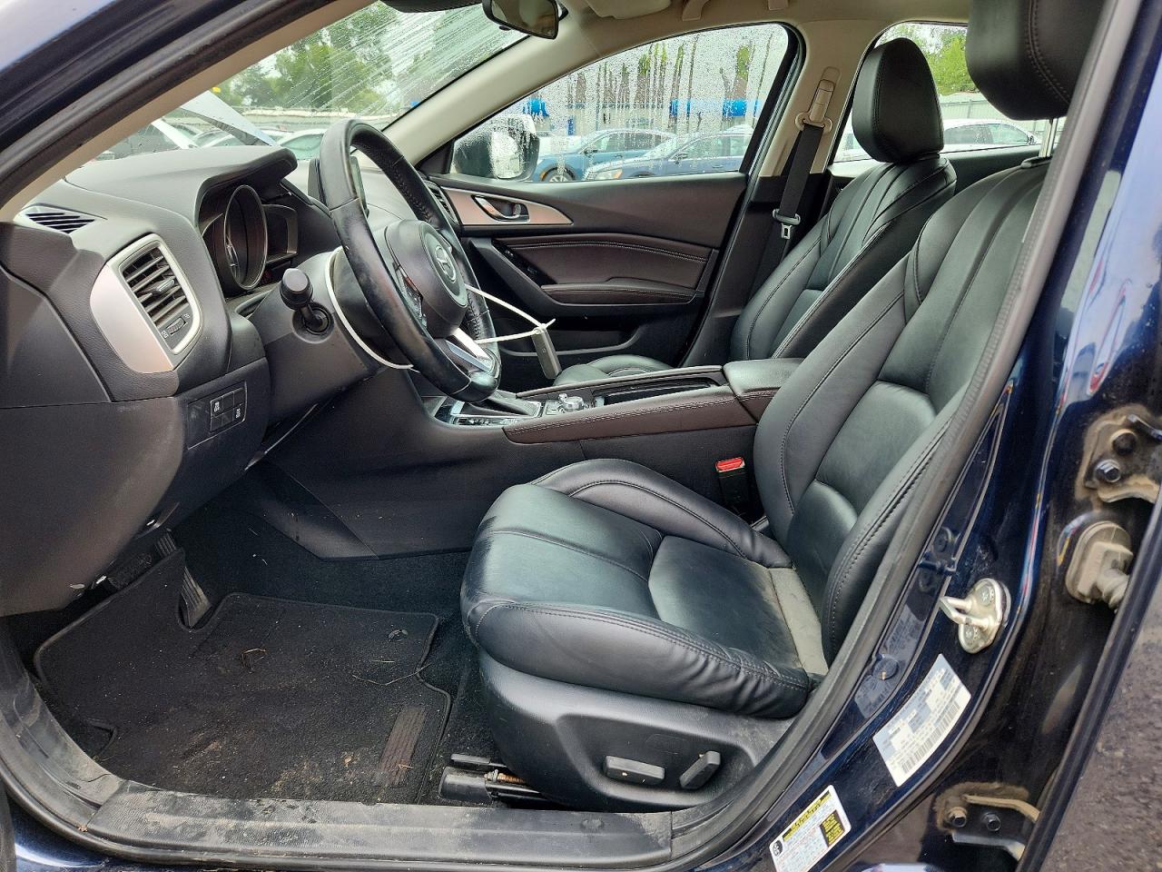 2018 MAZDA 3