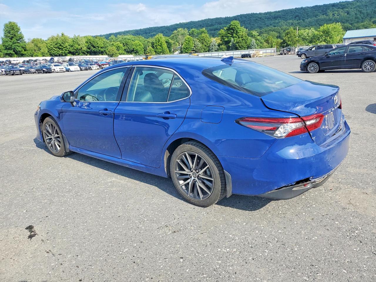 2024 TOYOTA CAMRY