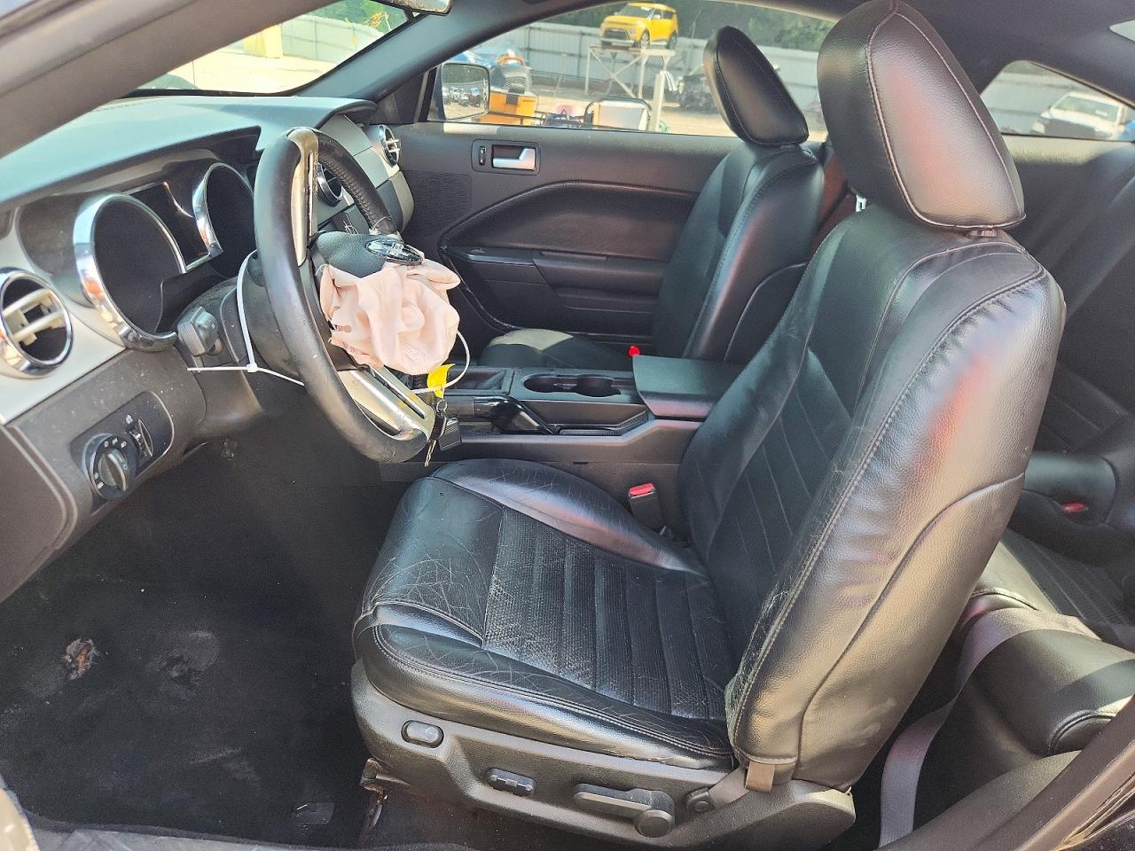 2006 FORD MUSTANG