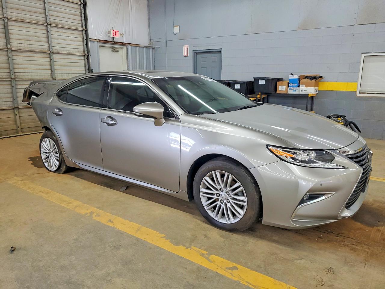 2017 LEXUS ES350