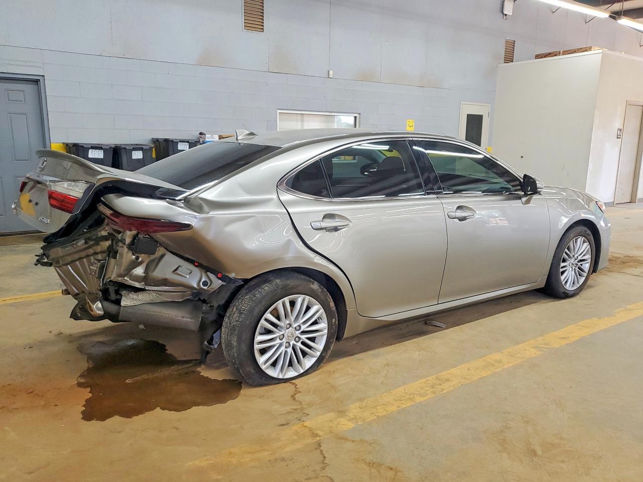 2017 LEXUS ES350