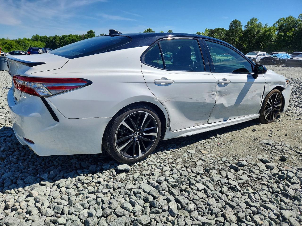 2019 TOYOTA CAMRY